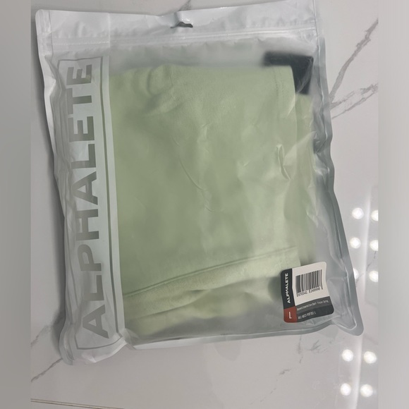 ALPHALETE | Essential Shorts L - Picture 8 of 8